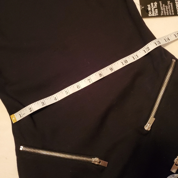 Express Knee Length Black Dress - Picture 5 of 8